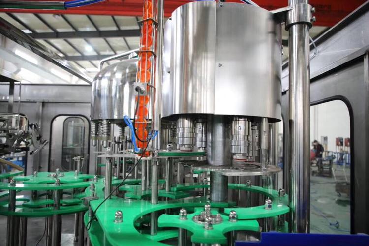 碳酸饮料生产设备的技术工艺介绍_食品机械设备网